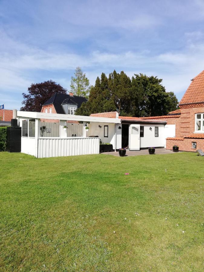 H. C. Lumbyes Vej - Kaelderlejlighed Odense Bagian luar foto